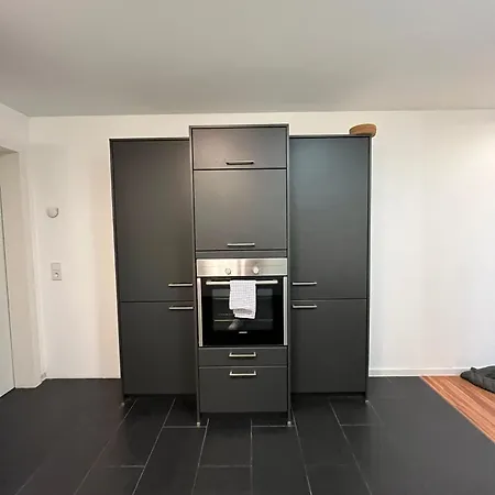 בית אירוח Flexstay 9 *